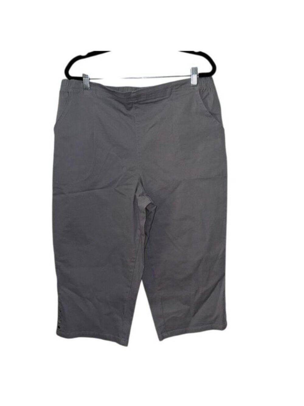 Croft & Barrow Womens XL Gray Cotton/Spandex Capri Pants With Side Button Detail